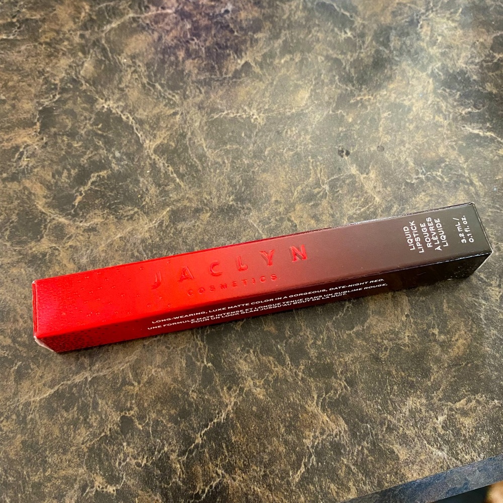 Jaclyn Cosmetics Valentines lip in Clingy color